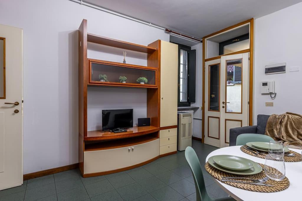 밀라노 Close To Duomo Lovely City Center Flat 아파트 외부 사진