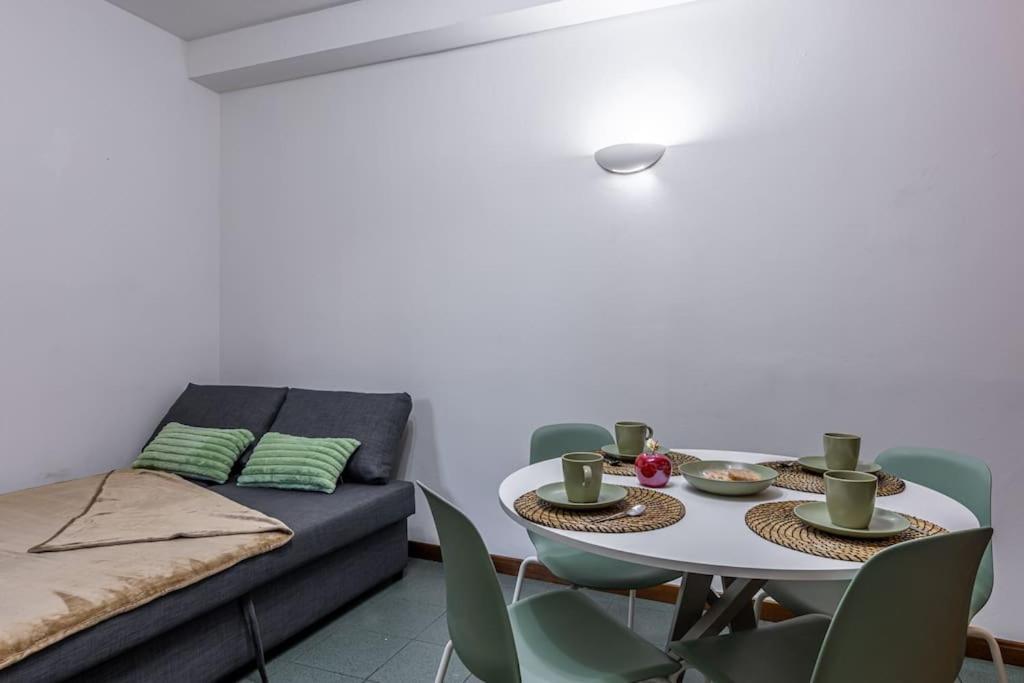 밀라노 Close To Duomo Lovely City Center Flat 아파트 외부 사진