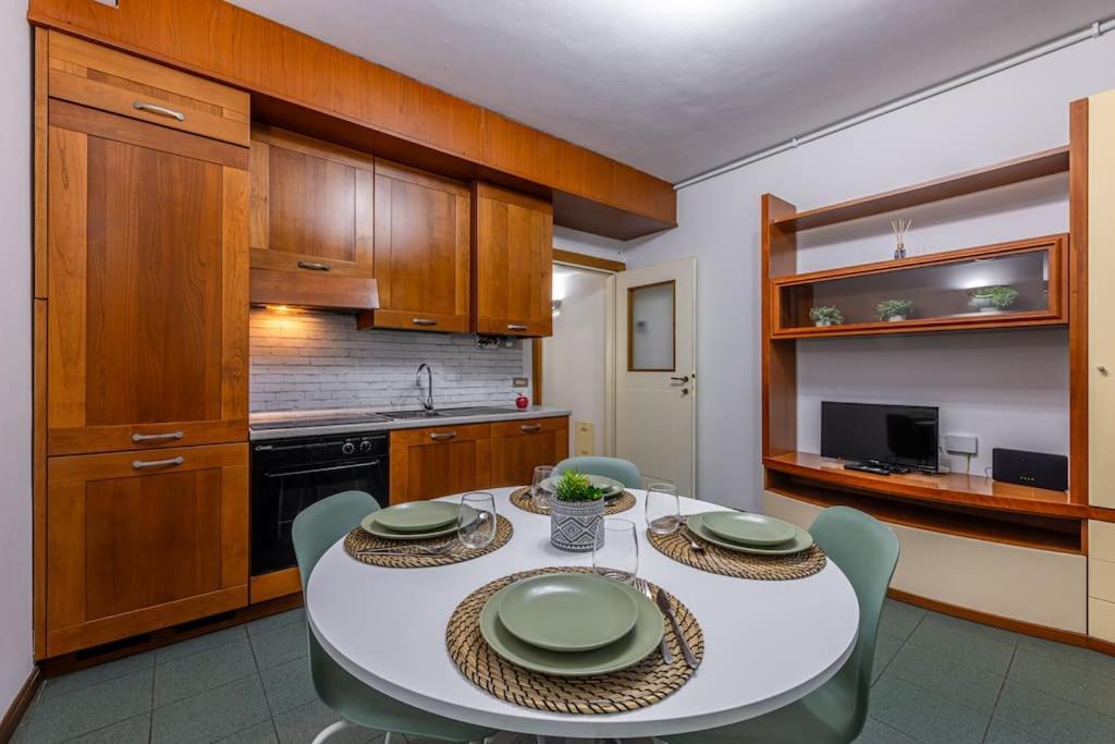 밀라노 Close To Duomo Lovely City Center Flat 아파트 외부 사진